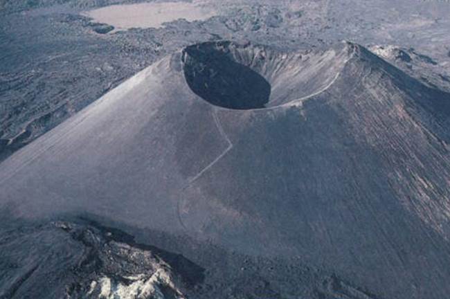 Кратер вулкана